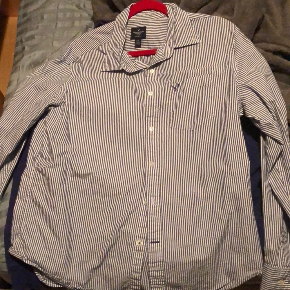 American eagle button down